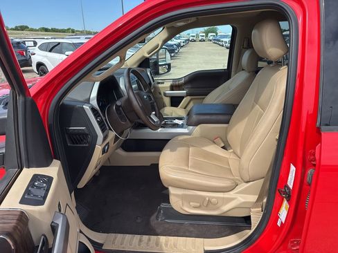 Used 2019 Ford F150 Lariat w/ Equipment Group 502A Luxury image 20