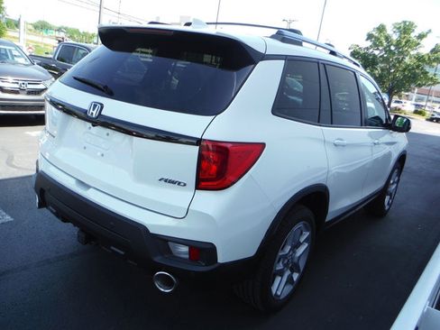 Used 2024 Honda Passport EX-L image 7