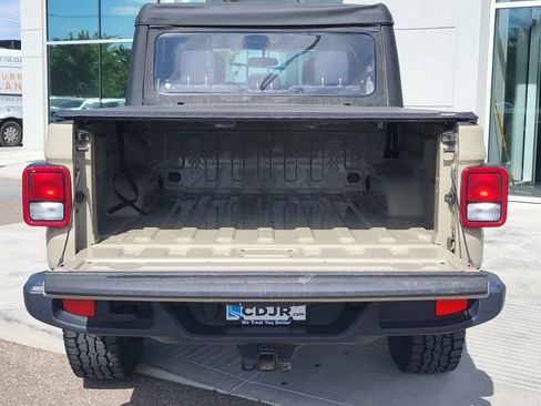 Used 2020 Jeep Gladiator Sport w/ Trailer Tow Package AWD/4WD image 28