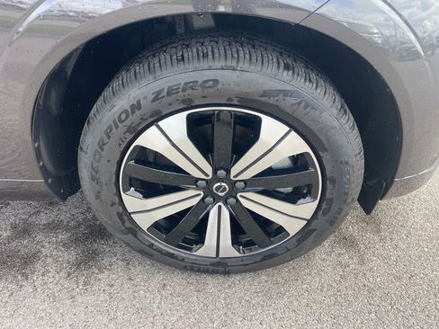 Certified 2025 Volvo XC60 T8 Core w/ Climate Package image 11