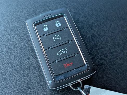 Used 2025 Jeep Grand Cherokee L Limited w/ Luxury Tech Group II AWD/4WD image 32