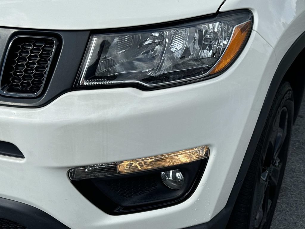 Used 2020 Jeep Compass Latitude AWD/4WD image 9