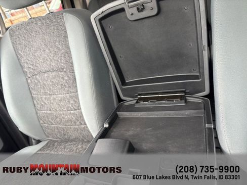 Used 2018 RAM 2500 Big Horn w/ Harvest Edition image 27