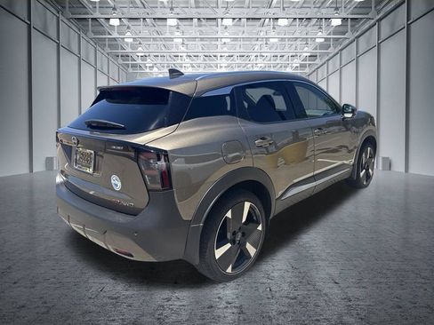 Used 2025 Nissan Kicks SR AWD/4WD image 5