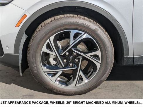 New 2024 Lincoln Nautilus Premier w/ Equipment Group 102A image 6