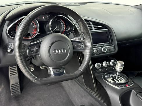 Used 2012 Audi R8 V10 AWD/4WD image 32