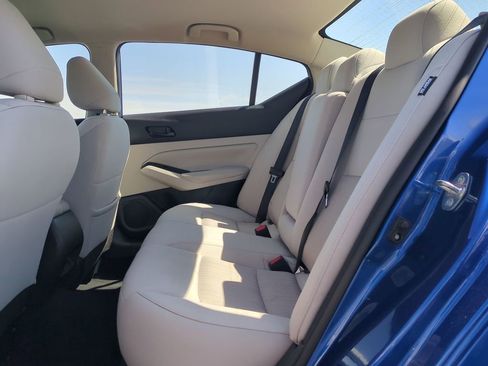 Used 2025 Nissan Altima 2.5 SV FWD image 28