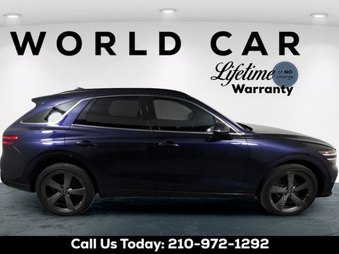 Used 2025 Genesis GV70 3.5T Sport w/ Sport Advanced Package AWD/4WD image 2
