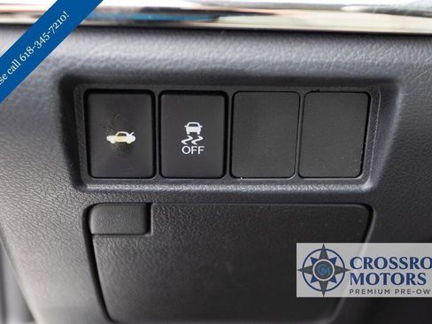 Used 2014 Toyota Avalon XLE Premium image 16