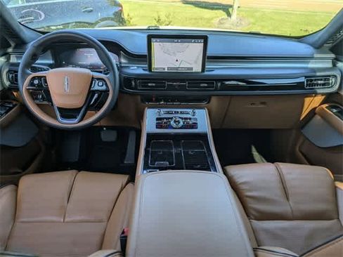 Used 2024 Lincoln Aviator Black Label w/ Dynamic Handling Package image 15