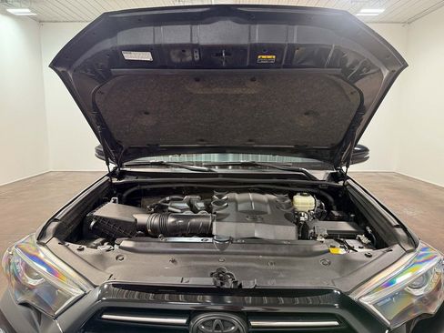 Used 2021 Toyota 4Runner Limited image 86
