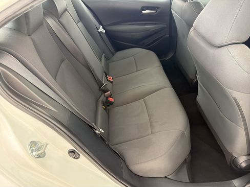 Used 2021 Toyota Corolla LE FWD image 27