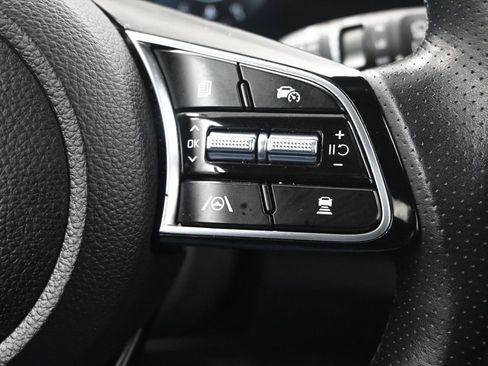 Certified 2024 Kia Seltos SX w/ SX Sunroof Package image 29