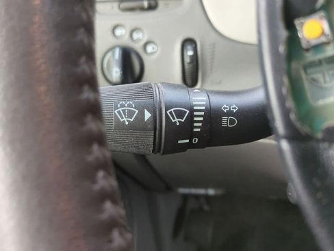 Used 2001 Ford Explorer Sport Trac 4x4 image 24