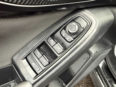 Used 2023 Subaru Crosstrek 2.5i Sport image 17