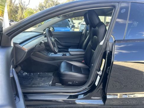 Used 2021 Tesla Model 3 Long Range image 2