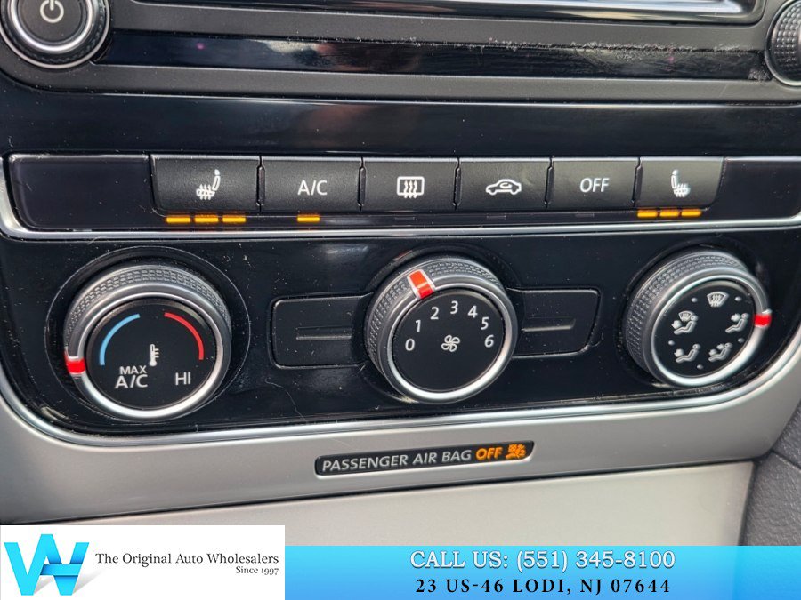 Used 2019 Volkswagen Passat 2.0T Wolfsburg w/ Wheels & Sunroof Package FWD image 22