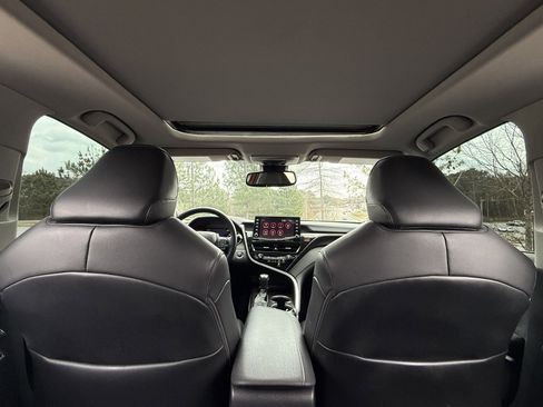 Used 2021 Toyota Camry XSE w/ Navigation Package image 33