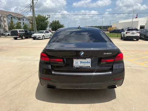 Used 2022 BMW 540i w/ M Sport Package RWD image 7