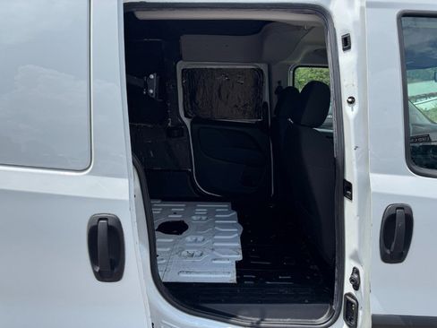 Used 2016 RAM ProMaster City Tradesman w/ Rear Back-up Camera Group FWD image 18