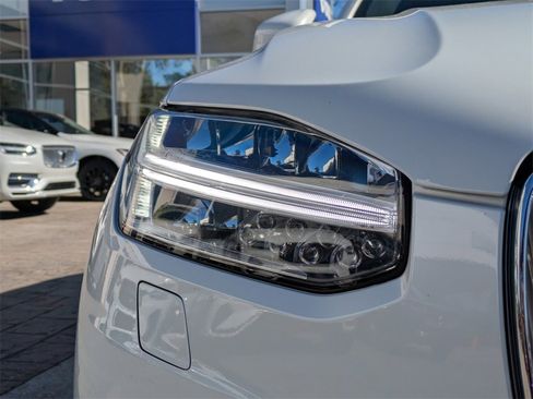 Certified 2024 Volvo XC90 B6 Ultimate w/ Lounge Package image 10