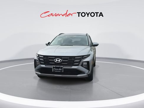 Used 2025 Hyundai Tucson SEL FWD image 3