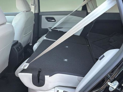 Certified 2023 Nissan Rogue SV w/ SV Premium B Package image 19