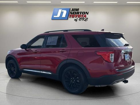 Used 2020 Ford Explorer XLT w/ Equipment Group 202A AWD/4WD image 7