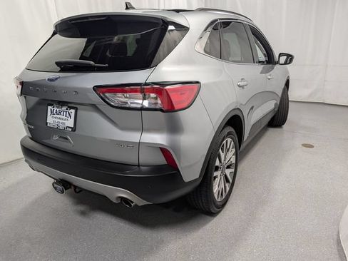 Used 2022 Ford Escape Titanium w/ Class II Trailer Tow Package AWD/4WD image 3