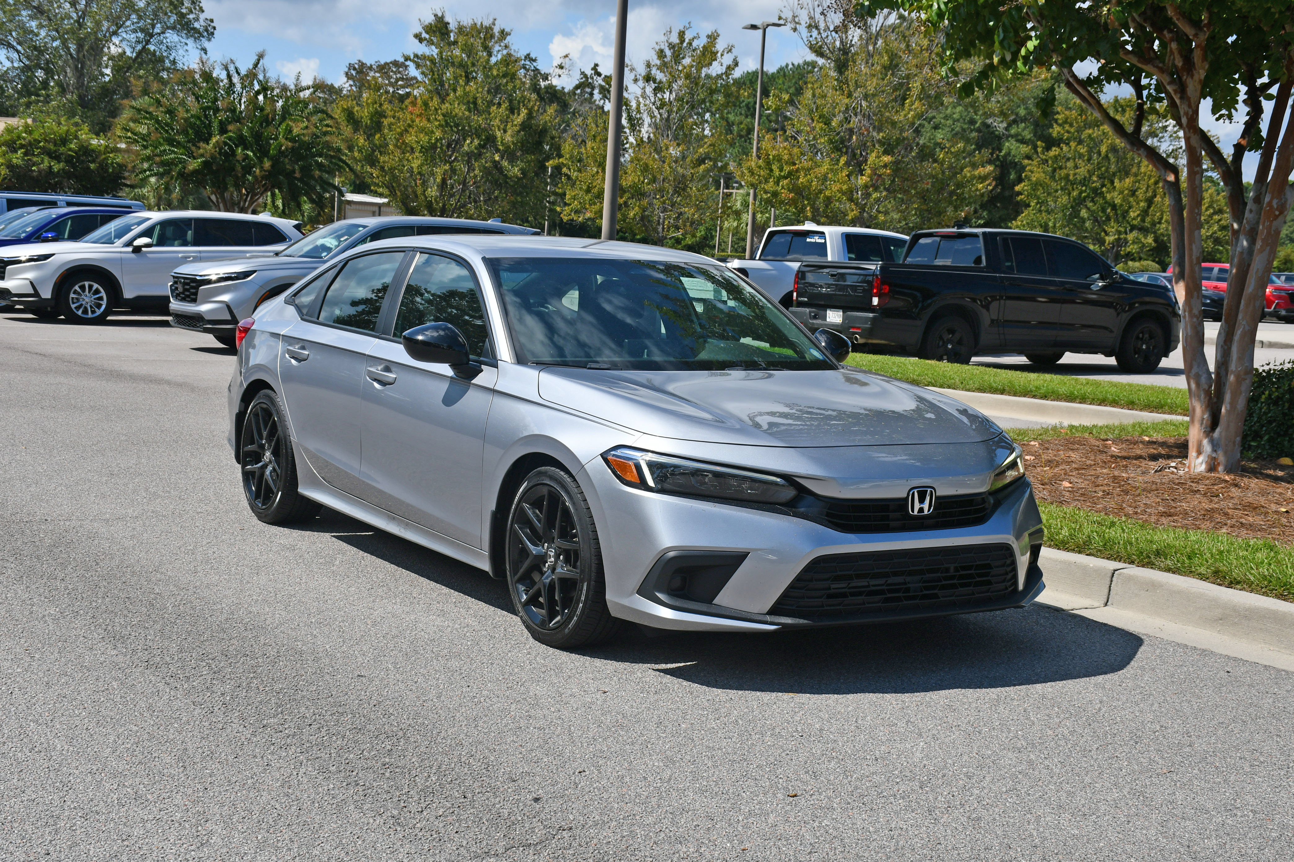 Used 2023 Honda Civic Sport image 6