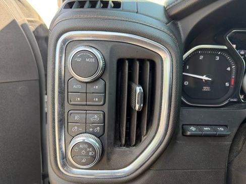 Used 2021 GMC Sierra 2500 AT4 w/ AT4 Preferred Package AWD/4WD image 23
