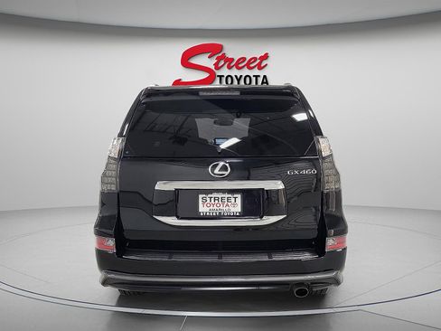 Used 2023 Lexus GX 460 Premium image 3