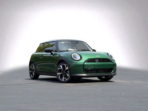 New 2026 MINI Cooper 2-Door Hardtop FWD image 2