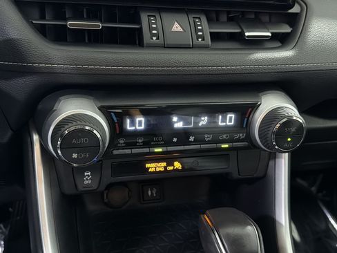 Used 2019 Toyota RAV4 XLE Premium w/ All Weather Liner Package AWD/4WD image 19