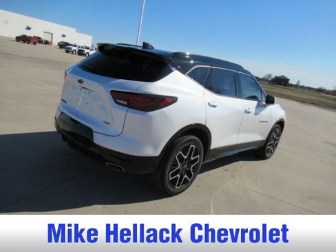 Used 2024 Chevrolet Blazer RS w/ Enhanced Convenience Package image 7