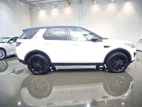 Used 2018 Land Rover Discovery Sport HSE image 6