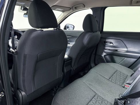 Certified 2025 Nissan Kicks SV image 38