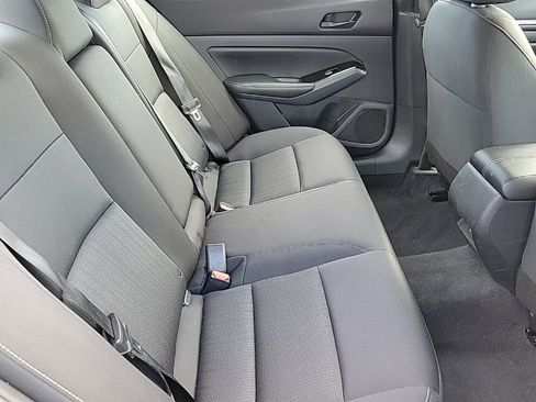 Used 2023 Nissan Altima 2.5 SV image 14