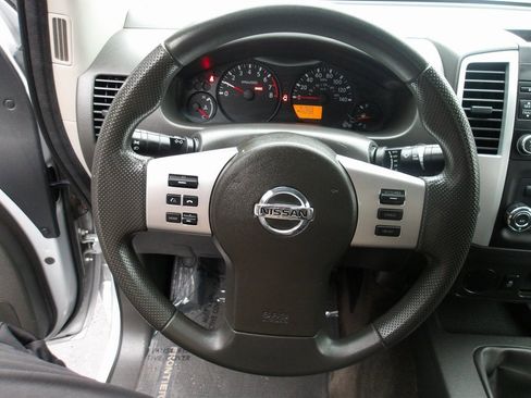 Used 2015 Nissan Frontier S w/ S Preferred Package image 12