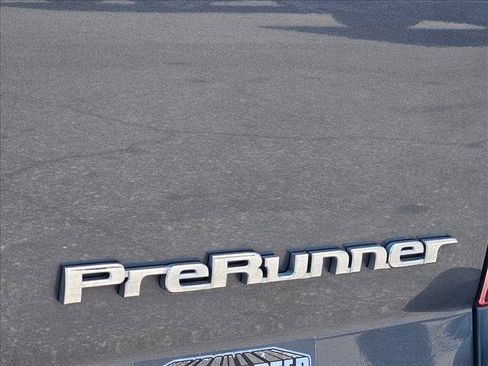 Used 2015 Toyota Tacoma PreRunner w/ Convenience Package RWD image 8