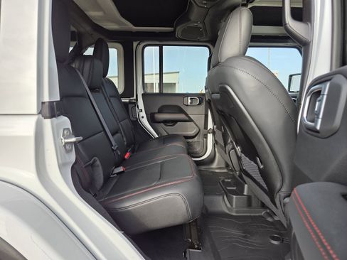 New 2026 Jeep Wrangler Unlimited Rubicon image 18