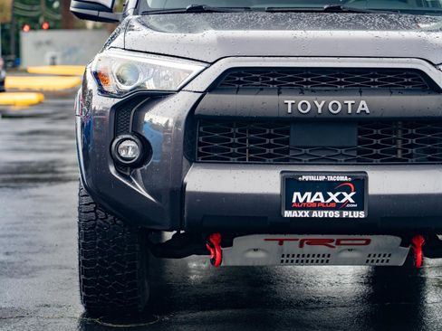 Used 2021 Toyota 4Runner SR5 image 5