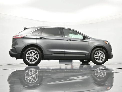 Used 2024 Ford Edge SEL AWD/4WD image 38