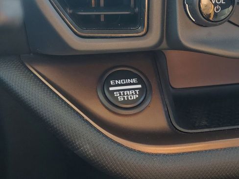 Used 2021 Ford Bronco Sport Outer Banks w/ Outer Banks Package (96D) image 18