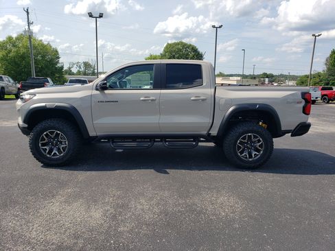 New 2026 Chevrolet Colorado ZR2 w/ Technology Package AWD/4WD image 6