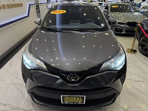 Used 2021 Toyota C-HR image 2