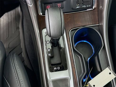 Used 2022 Subaru Ascent Touring image 18