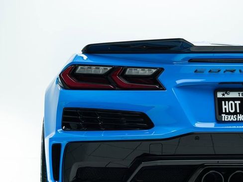 Used 2023 Chevrolet Corvette Z06 image 18