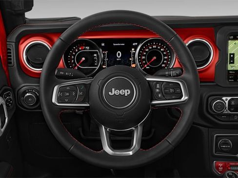 Used 2024 Jeep Gladiator Rubicon AWD/4WD image 8