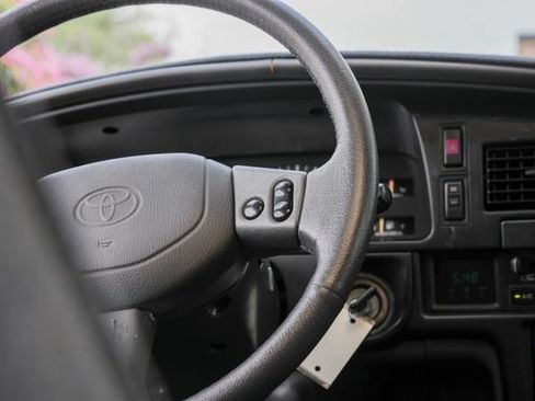 Used 1993 Toyota 4Runner SR5 AWD/4WD image 41